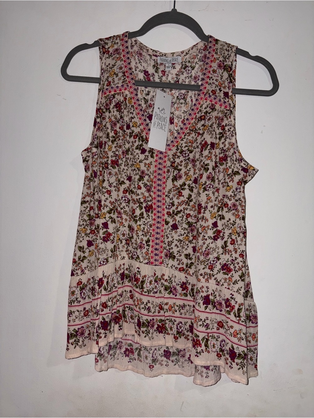 NWT Patrons of Peace Floral V-Neck Tank Blouse